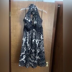 R&M Richards Black and White Floral Backless Dress